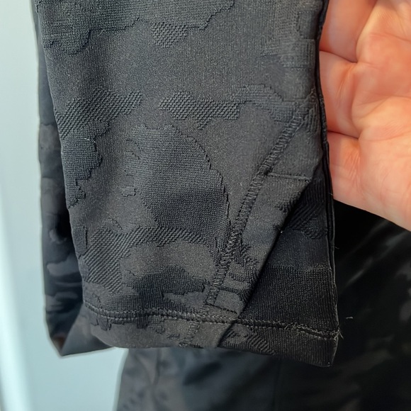 NWT Spyder 1/4 Zip Black Camo Long Sleeve Sz Medium - Picture 3 of 7